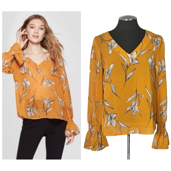 a new day Tops - A New Day – Floral Bell Sleeve V-Neck Pullover Blouse – Small